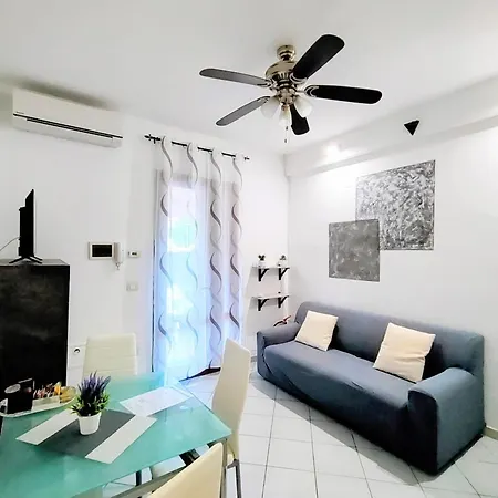 Apartment La Gemma Di Mini Casa Giardino Parcheggio-vicino Ospedale Cisanello Pisa
